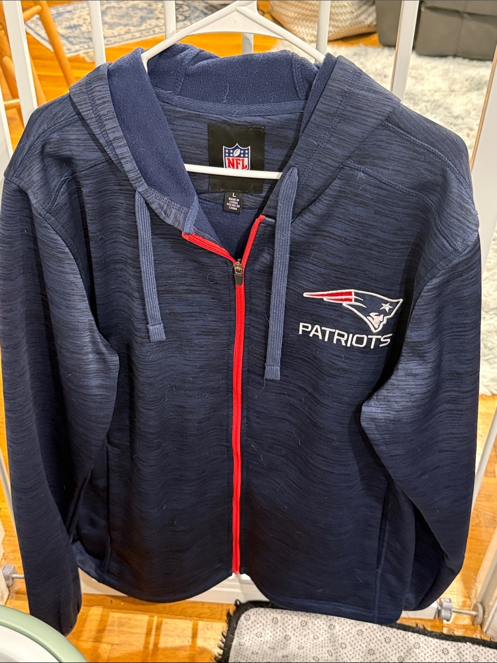 NFL Patriots hoodie jacket size L